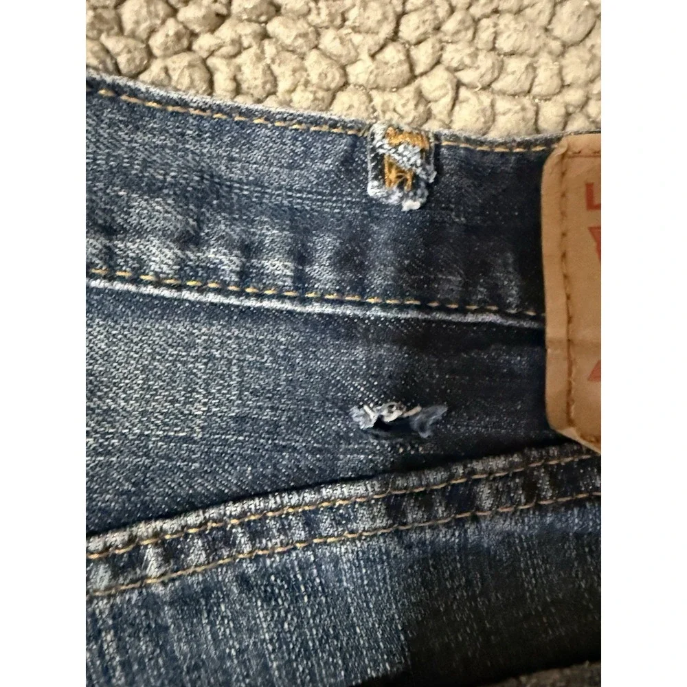 Levi's 559 Jeans Men's 38x30 Blue Light Wash Denim Relaxed Fit Straight Leg